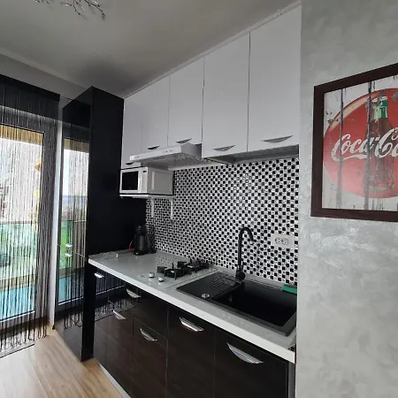 Moonlight Apartment Mamaia