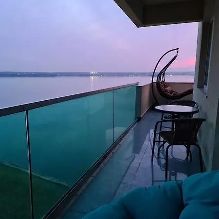 Apartment Moonlight Mamaia